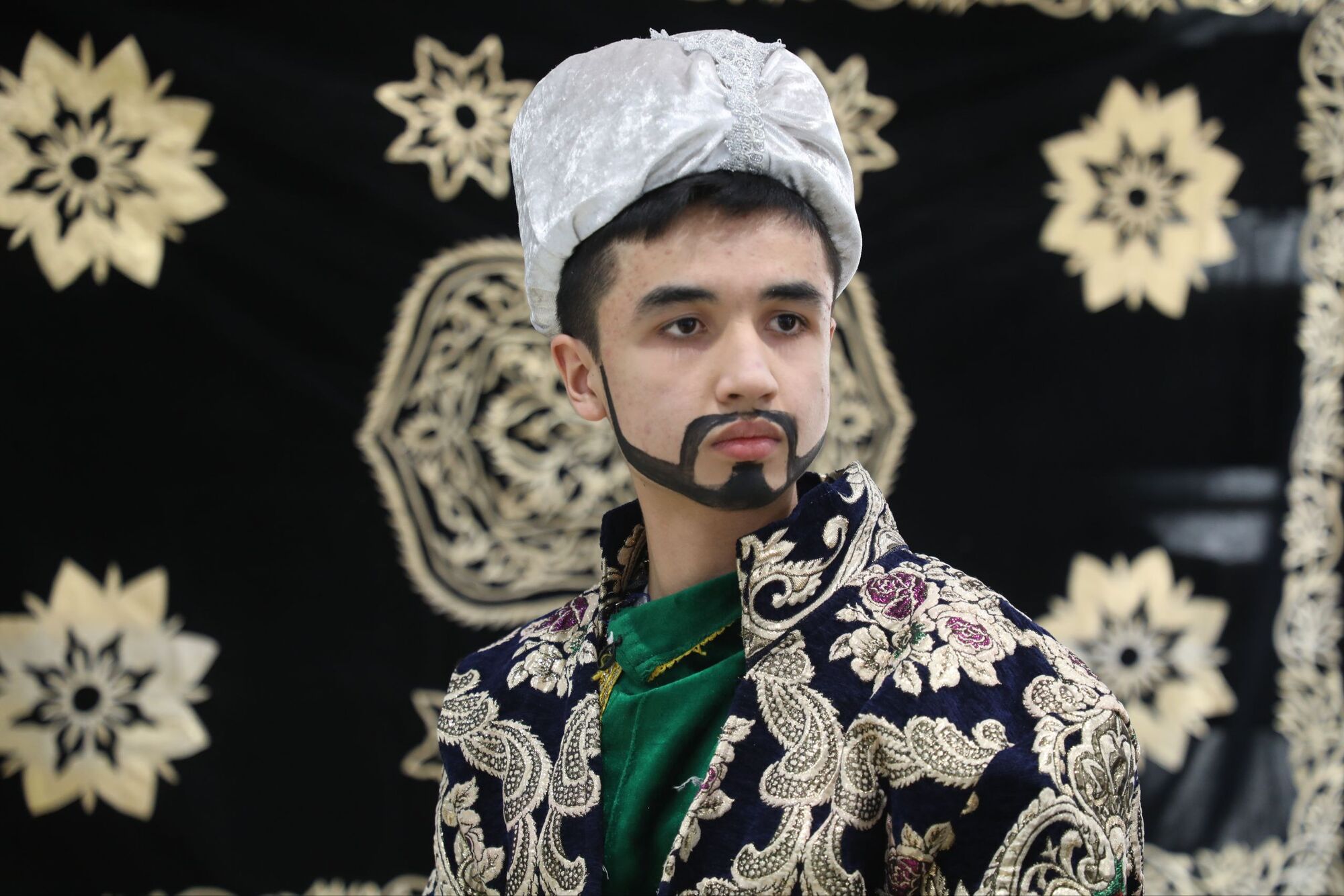 Asliddin in costume as Zahiriddin Muhammad Babur