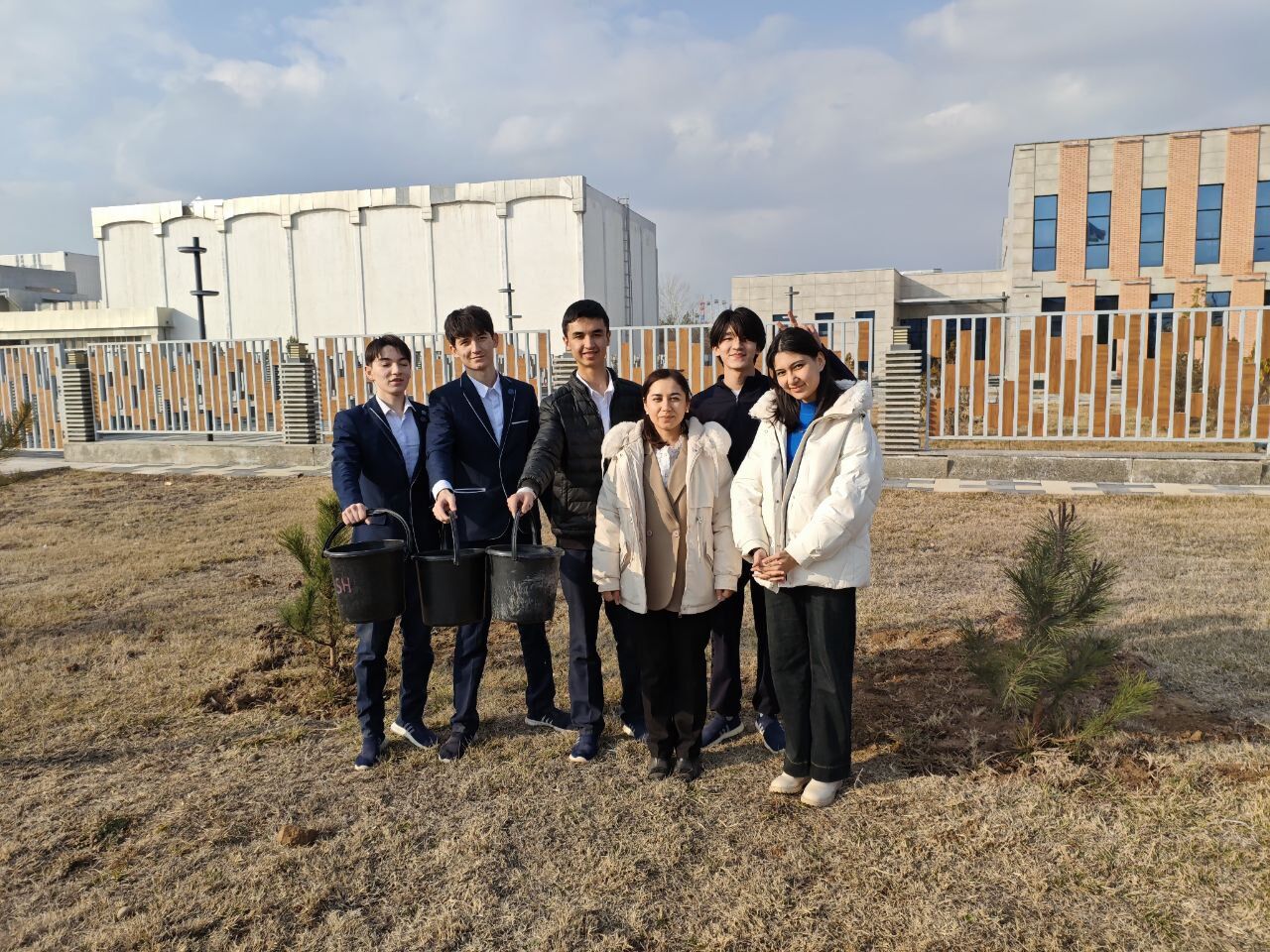 Group photo after planting trees